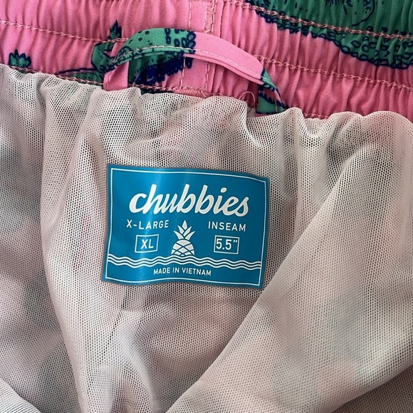 Chubbies Alligator Pink Swim Trunks Size XL - Picture 2 of 5